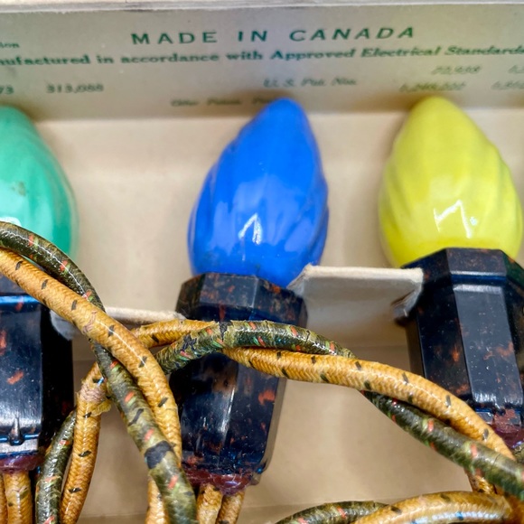 Vintage Noma Swirl Christmas Lights - Picture 2 of 16